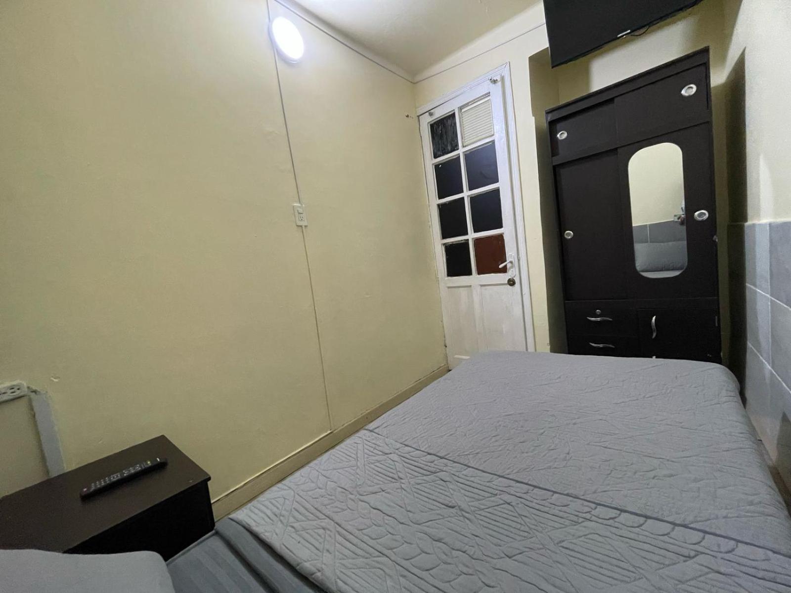 Hostel Quinta Camacho Богота Экстерьер фото